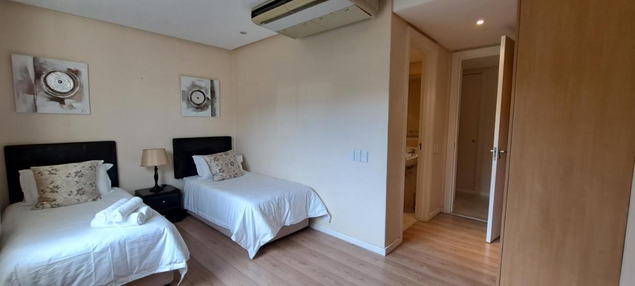 V&A Waterfront Marina Family Apartment 201 Altmore Kapstaden Eksteriør billede